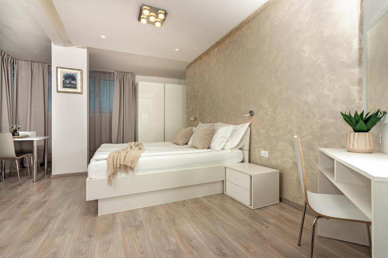 ספליט Apartments Lovret Flowers מראה חיצוני תמונה