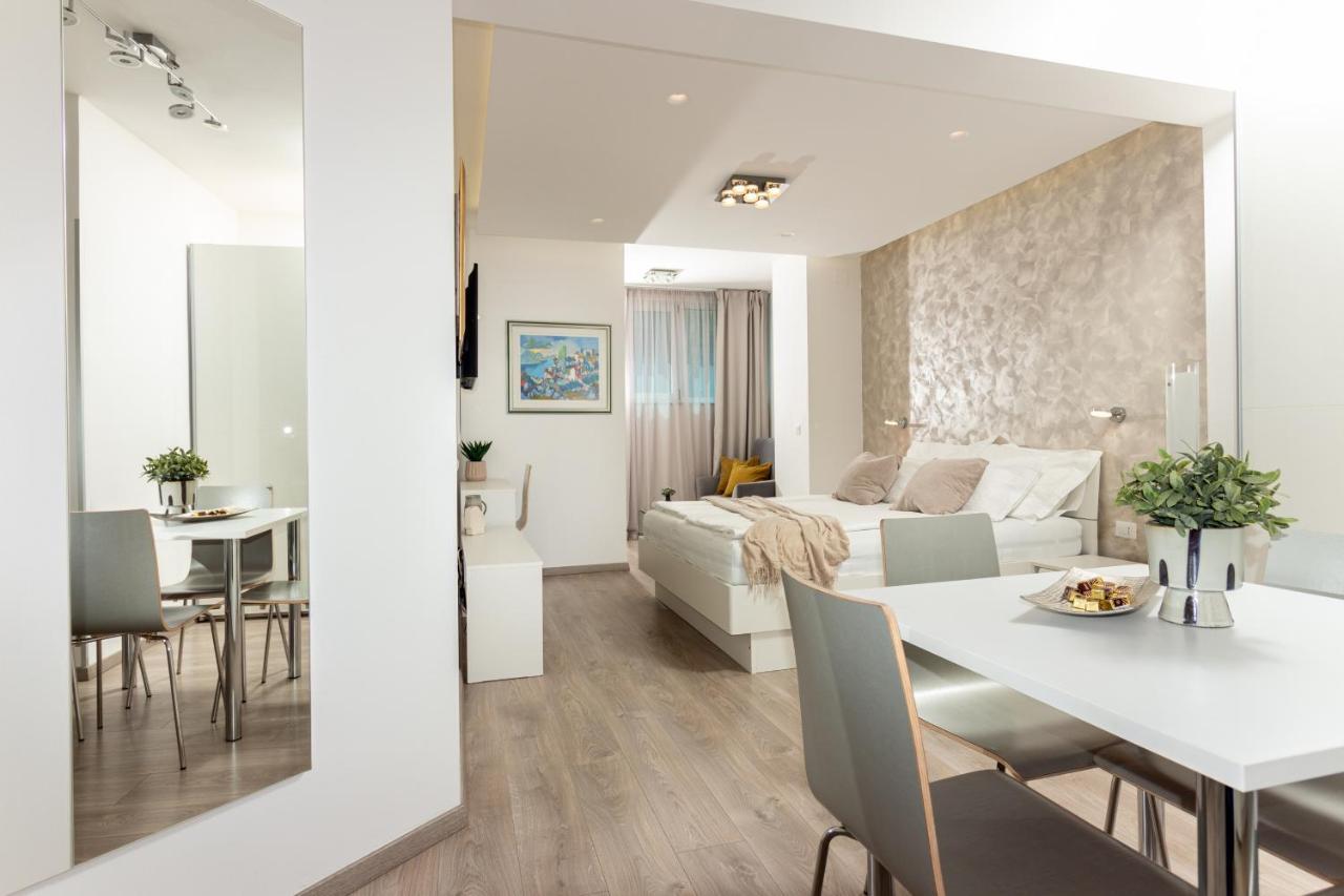 ספליט Apartments Lovret Flowers מראה חיצוני תמונה