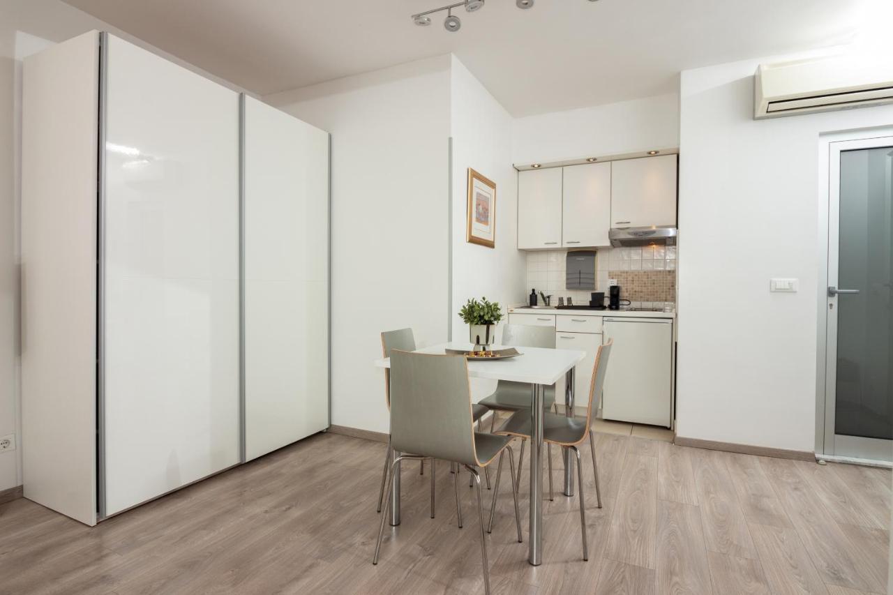 ספליט Apartments Lovret Flowers מראה חיצוני תמונה