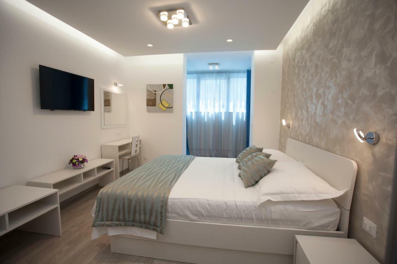 ספליט Apartments Lovret Flowers מראה חיצוני תמונה
