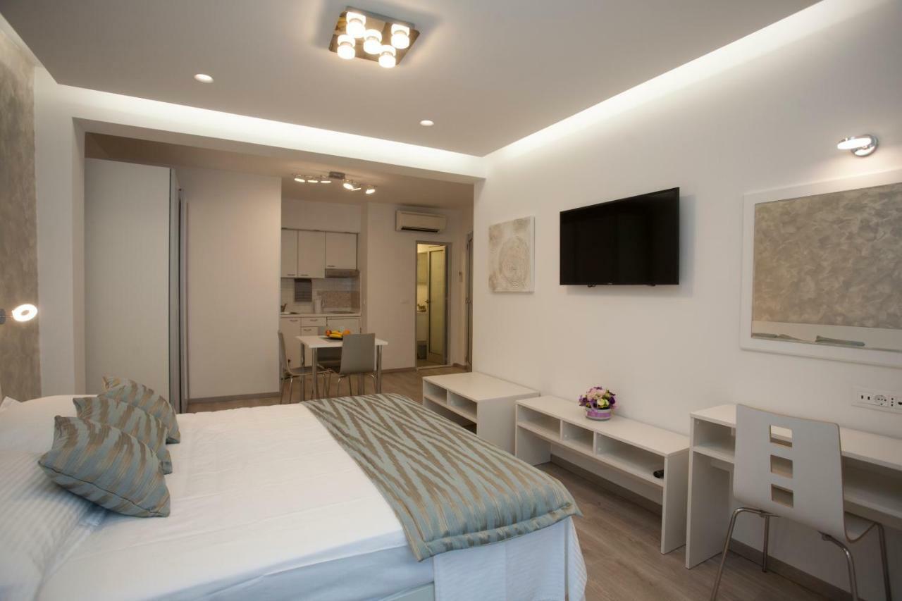 ספליט Apartments Lovret Flowers מראה חיצוני תמונה